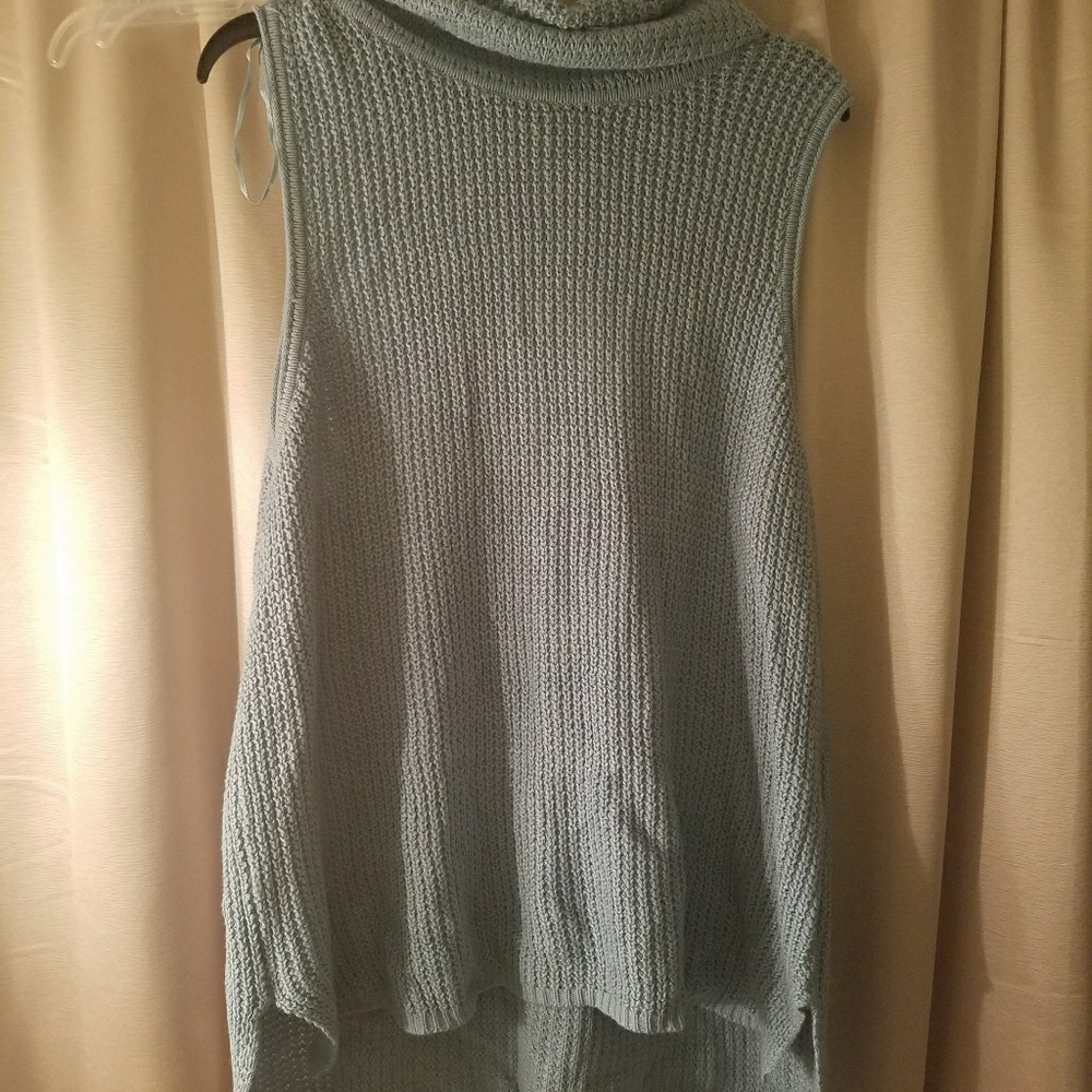 Sleeveless sweater